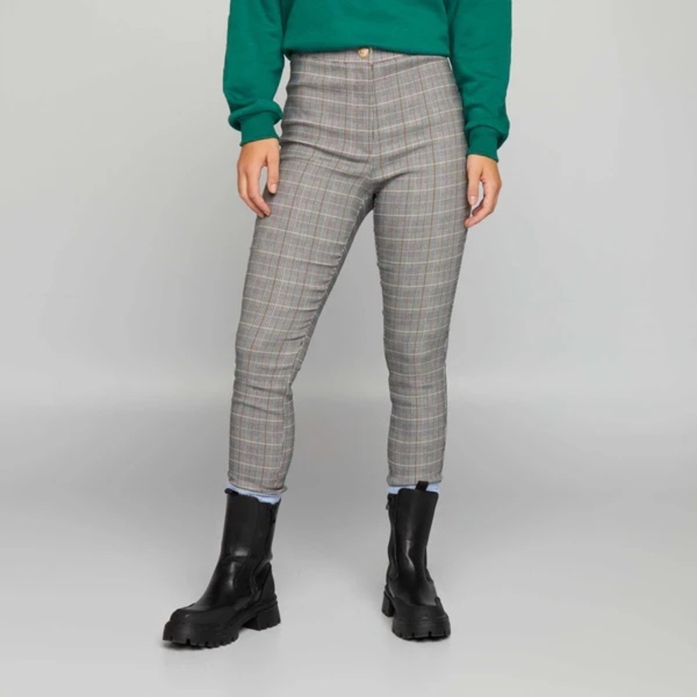 CHOCOLATE U.S.A. | White and Black Plaid Skinny Pant Trousers
